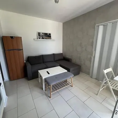 Cosy Next To The Mall Apartment *